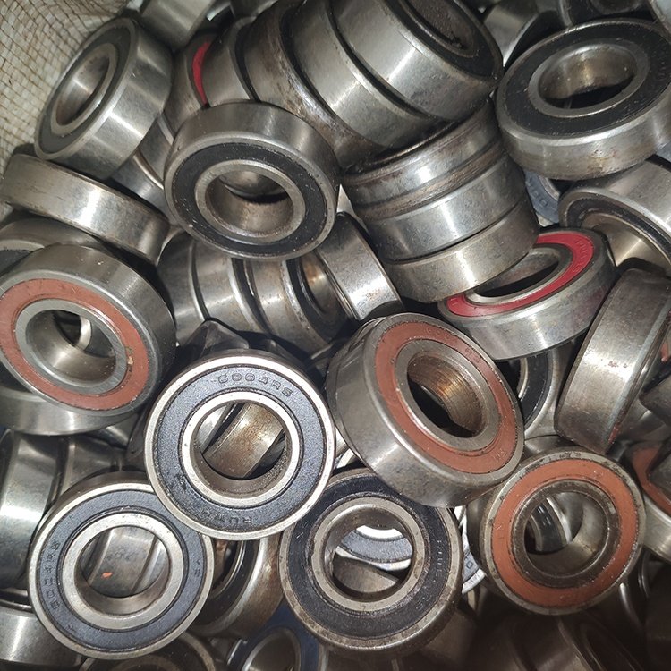 Used bearings6001 2RS ZZ Bearing 12/28/8 clean Clean the With oil wholesale Low price the best price Factory price D