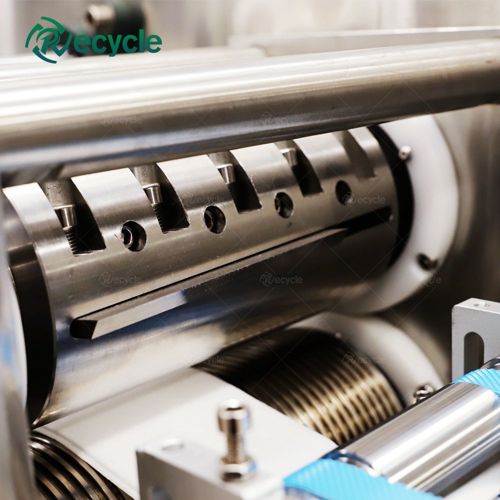 Hot Sale Factory Wet Tissue Manufacturing Machine Equipment for the Production Wet Wipes
