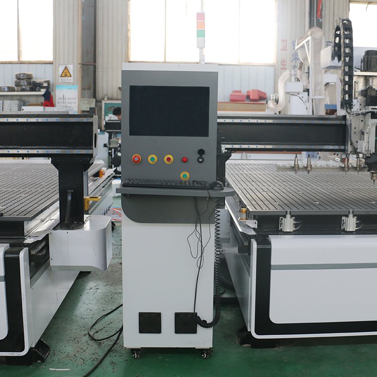 Discount Price 2040 2030 Atc Cnc Router Automatic Tool Change Automatic 3D Wood Carving Machine in Italy