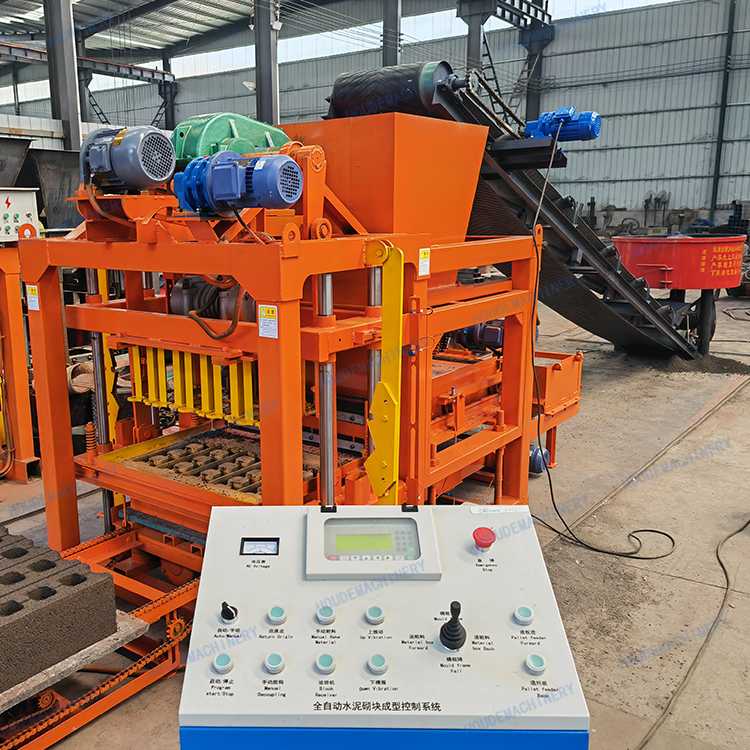 Automatic QT4-25 Cement Brick Making Machine Senegal Paving Brick Machine for South Africa High Efficiency Brick Machinery