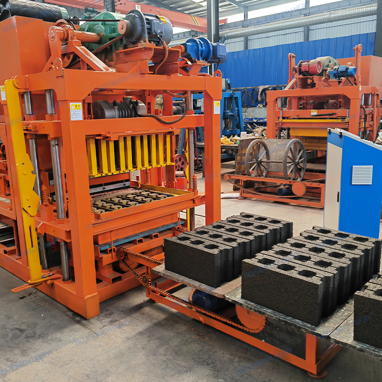 Automatic QT4-25 Cement Brick Making Machine Senegal Paving Brick Machine for South Africa High Efficiency Brick Machinery