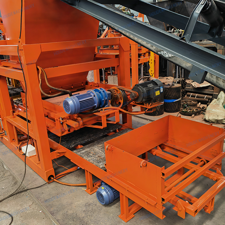 Automatic QT4-25 Cement Brick Making Machine Senegal Paving Brick Machine for South Africa High Efficiency Brick Machinery