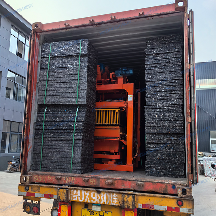 Automatic QT4-25 Cement Brick Making Machine Senegal Paving Brick Machine for South Africa High Efficiency Brick Machinery