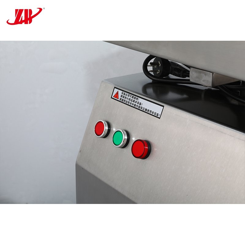 High-Performance 32 Type Meat Mincer for Commercial Use Steel Body