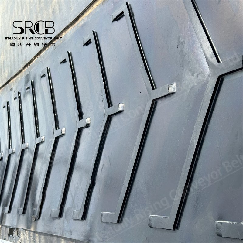 EP300/2 Herringbone chevron pattern rubber conveyor belt for mining coal yard chemical industry
