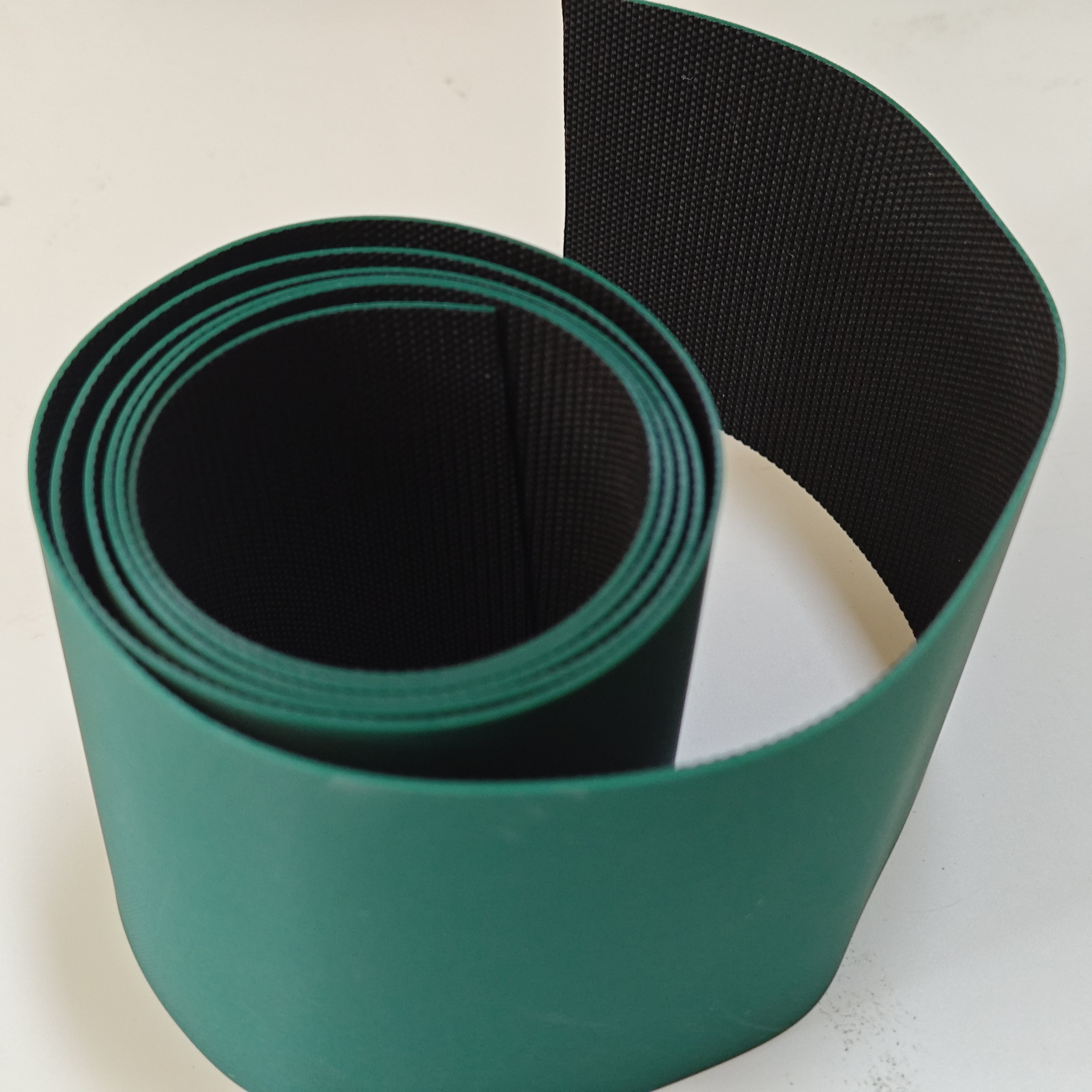 1.0mm dark green/black high elastic flat belt conveyor belt for printing machinery