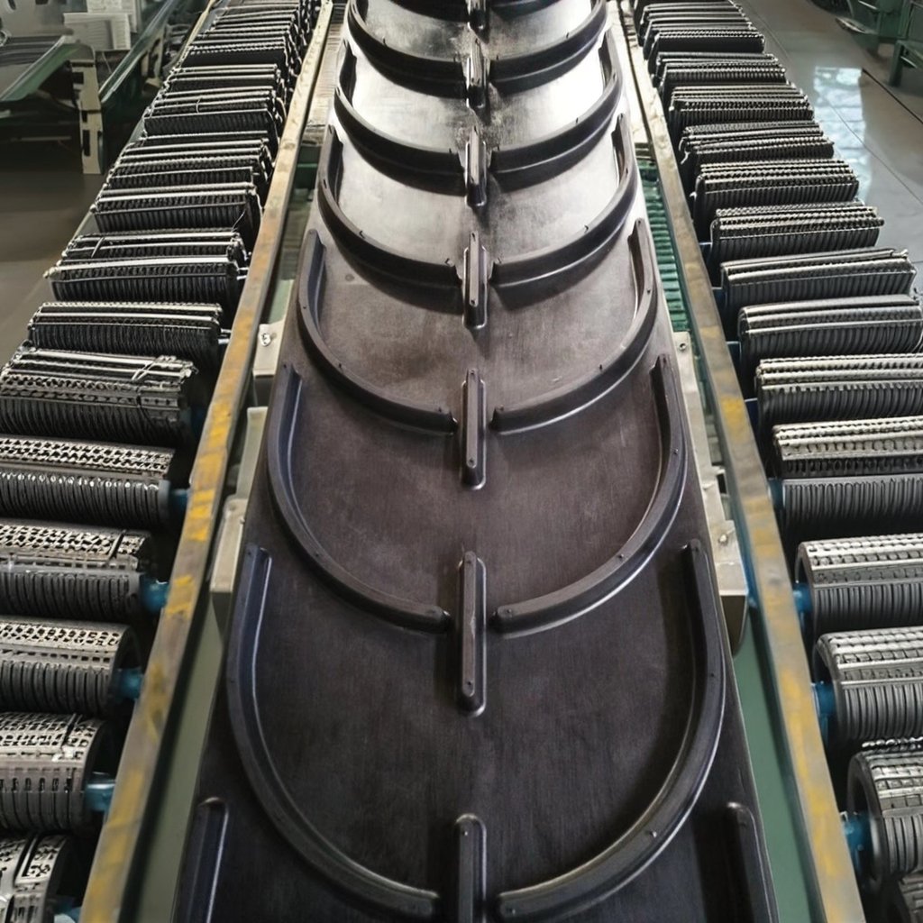 Heavy Duty Herringbone Chevron Pattern Rubber Conveyor Belt Price