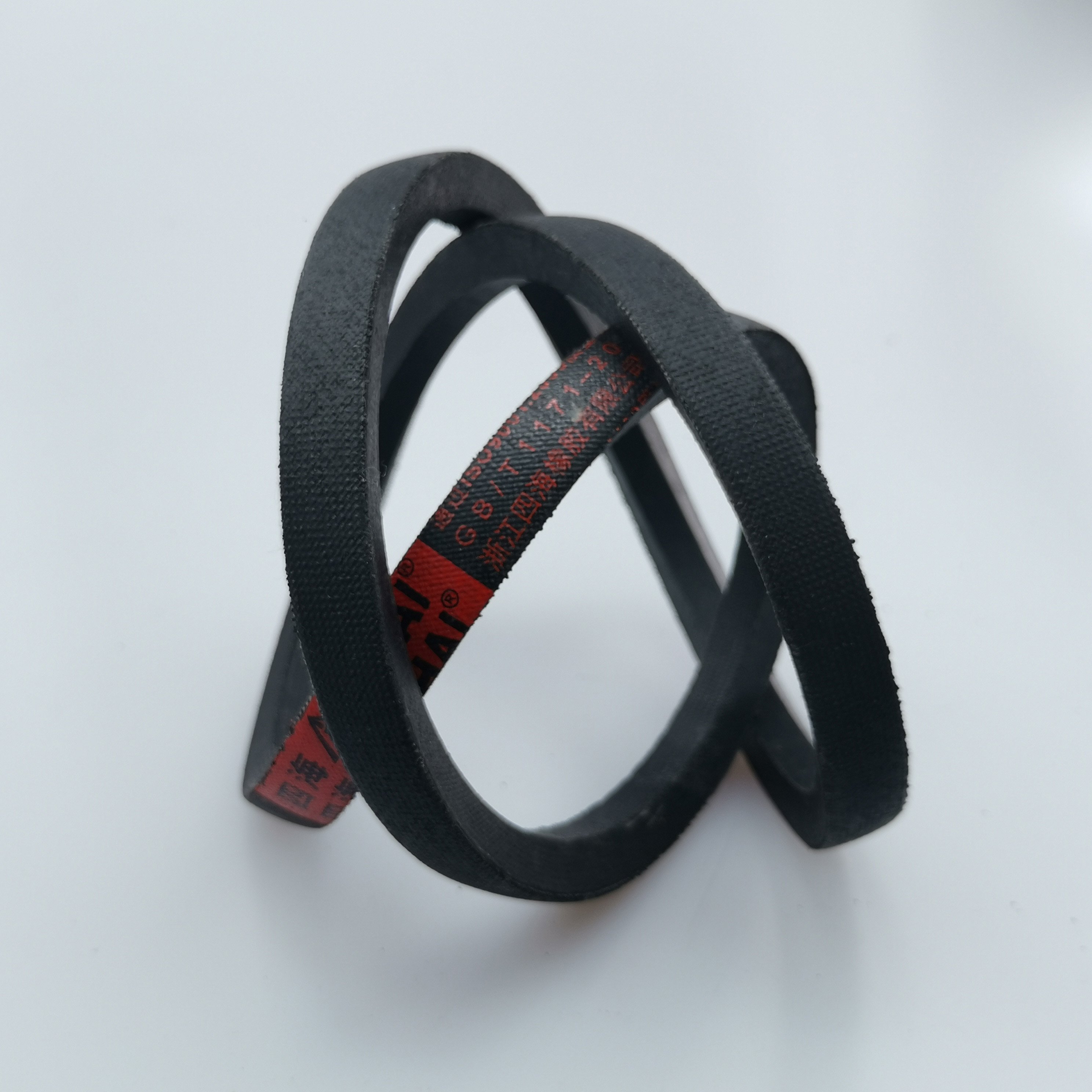 Factory Anti-Wearing Banded Classical V-Belt OEM Customizable Classical Transmission Belts for Water Pump Made of Rubber