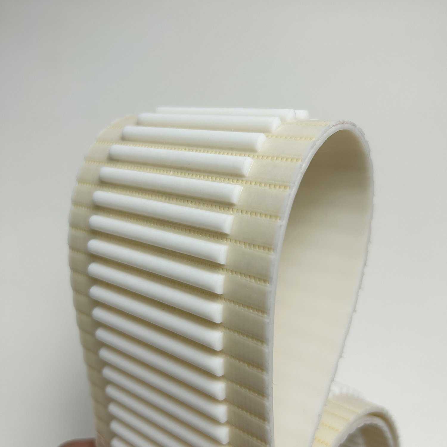 polyurethane transmission belt HTD5M with kevlar-cord milling tooth removal