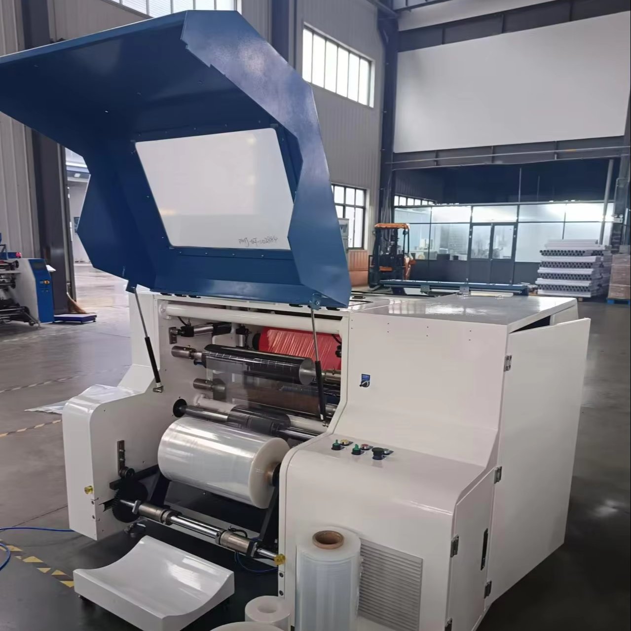 Stretch Film Rewinding Machine Coreless & Core Both Supportive Fully Automatic Production Line