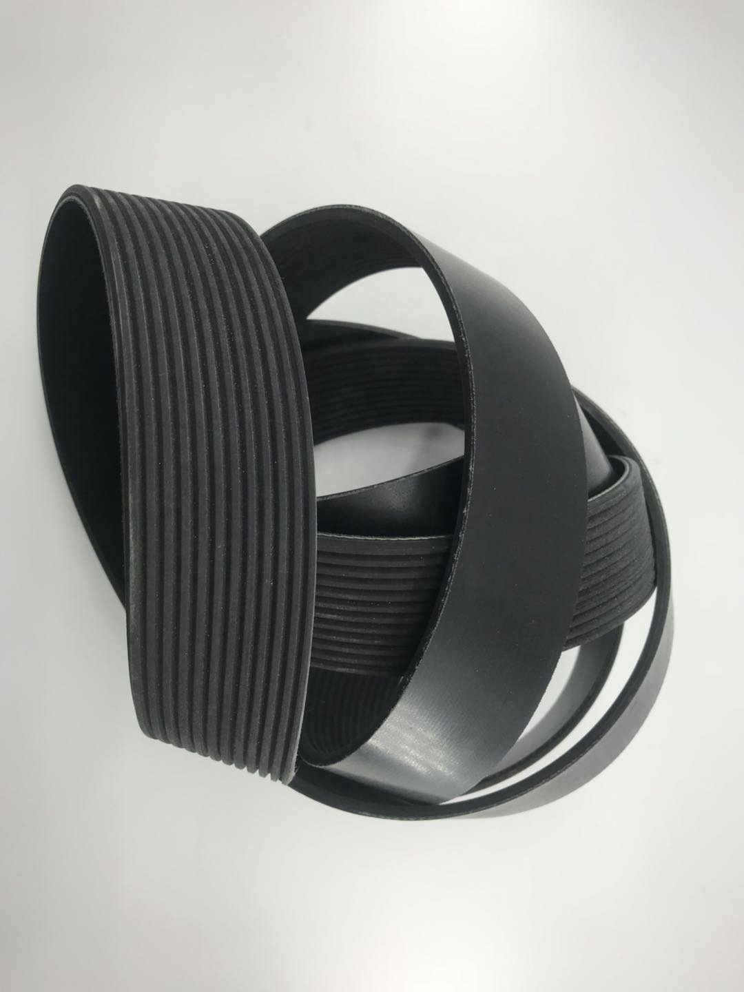 Automotive Powerful Transmission Belt 8PK3213 CR EPDM Multi Poly V Belt Fan Belts