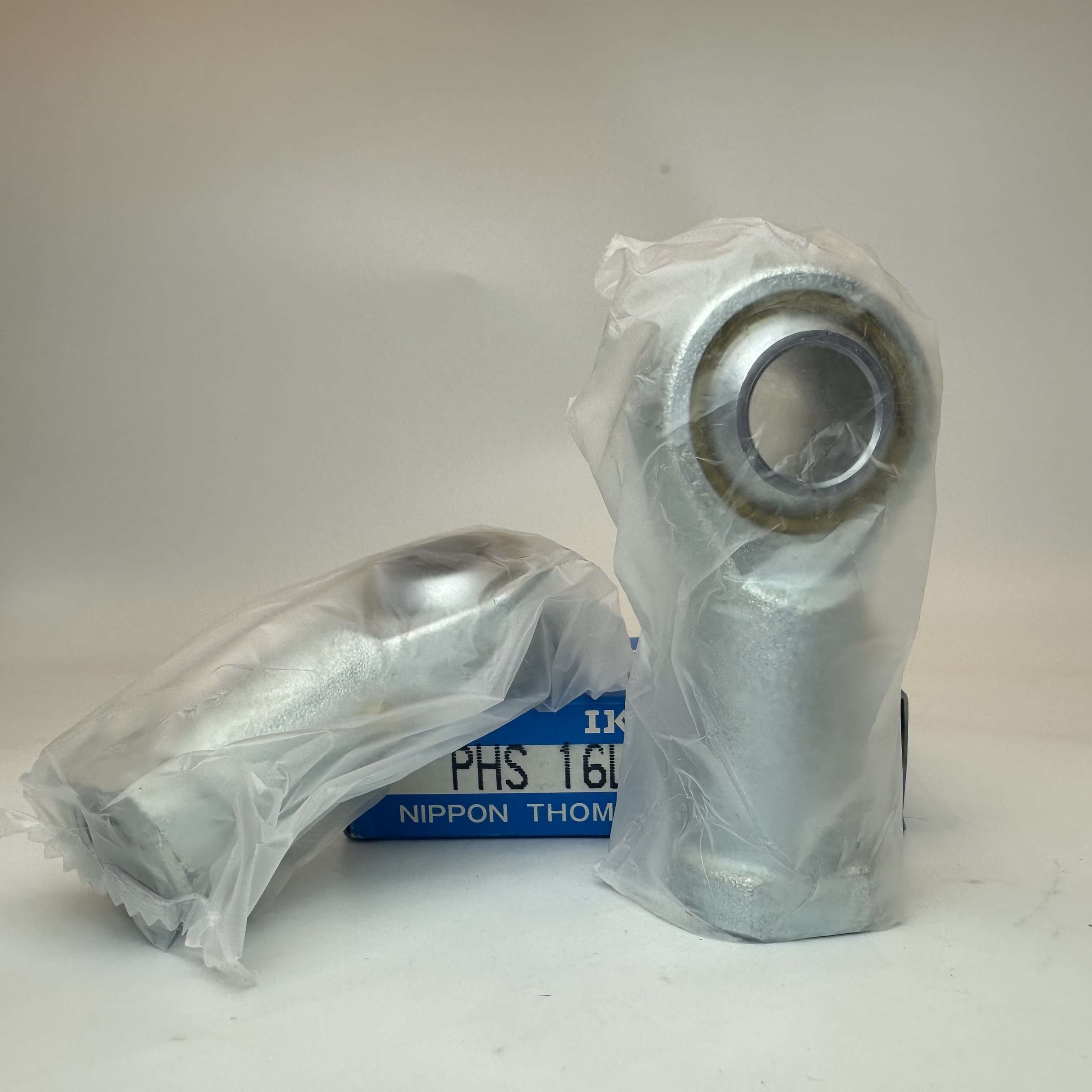 Fish eye rod end joint bearing joint original IKOZC internal thread rod end bearing PHS16 PHS16LA 16mm ball joint bearing