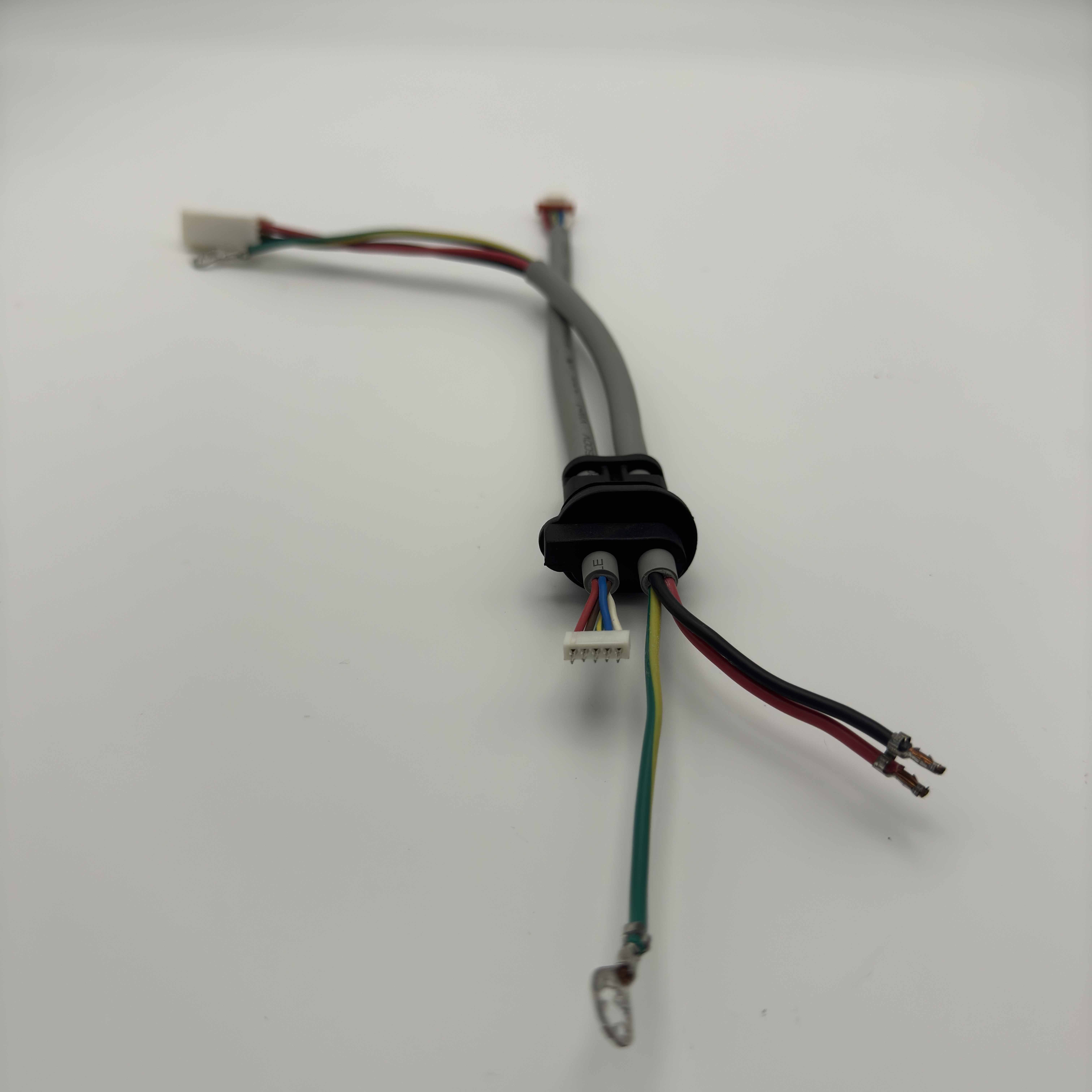 Easy Home Replacement Suitable for Custom Home Appliance Wiring Harnesses Using Safe Insulated Wires