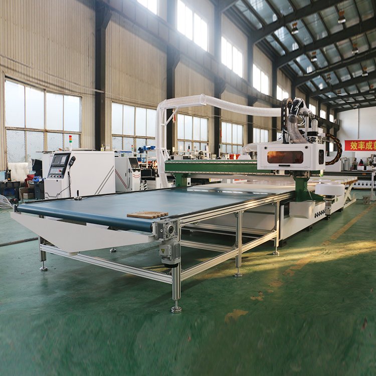 China Factory CNC Cutting Machine Automatic Feeding CNC Router Auto Loading Unloading CNC Machine with Competitive Price