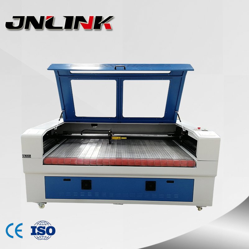 Automatic garment textile CNC laser cutter / fabric laser cutting machine / wood laser cnc cutting machine