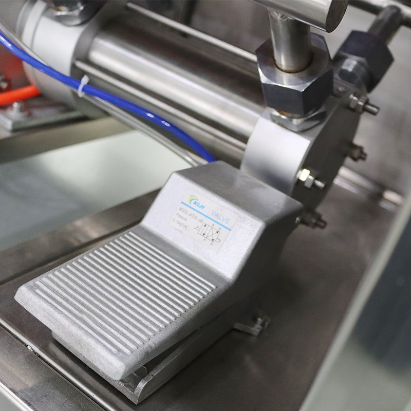 Fully Pneumatic Car Air Freshener Filling Aerosol Making Machine Manual Semi-auto Liquid Spray Filling Liquid Spray Filling