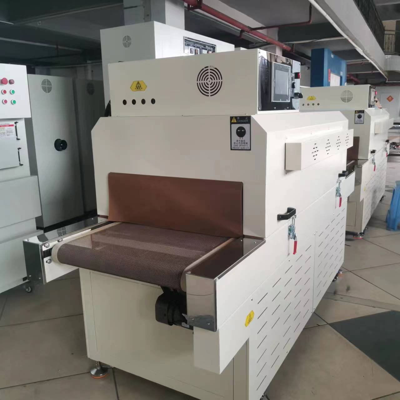 Tunnel-type continuous hot air conveying dryer curing oven conveyor belt type hot air tunnel furnace infrared drying tunnel