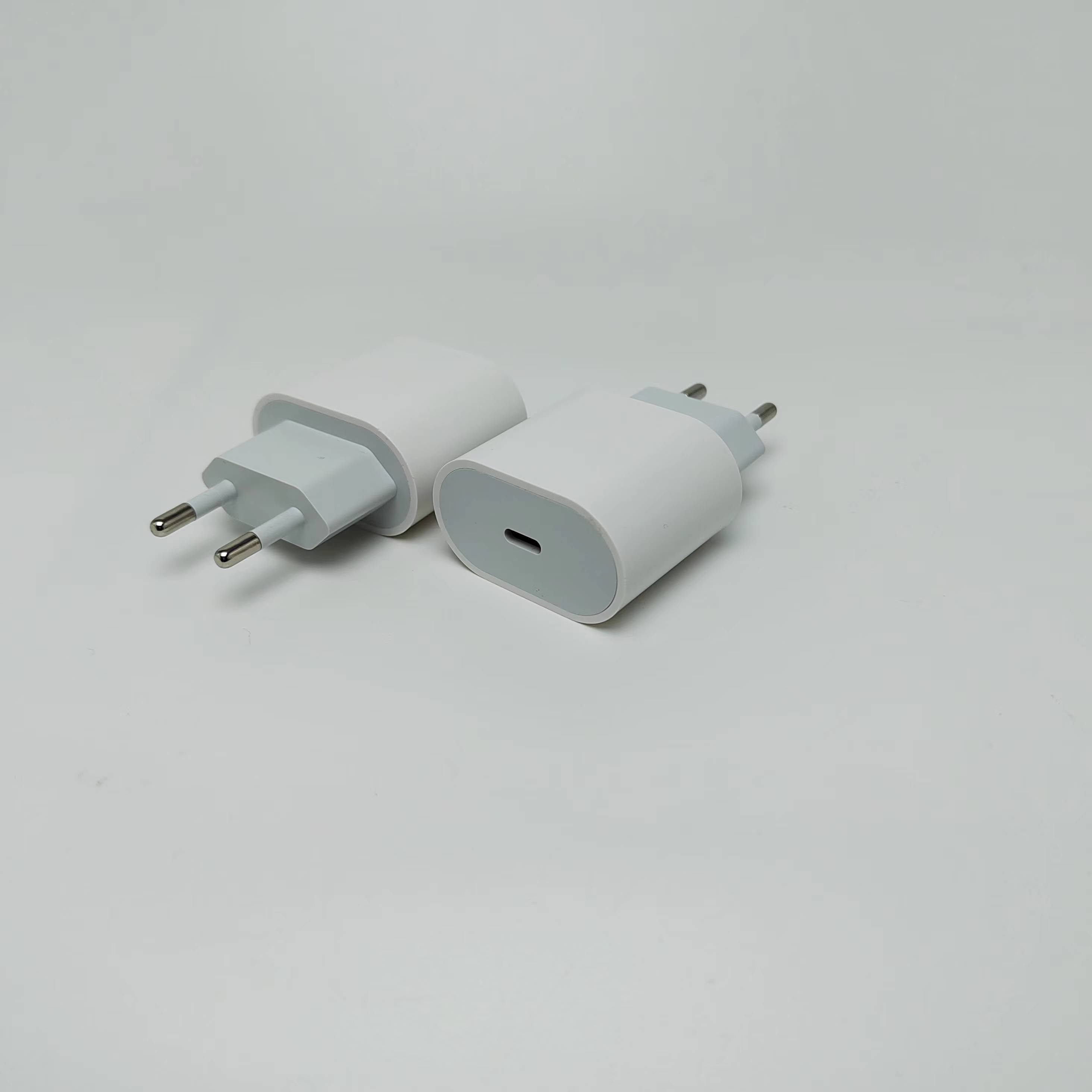 Universal PD 20W Power Supply Adapter ABS Material Smart Overcurrent Protection 5V3A 9V2.22A 12V1.67A EU DC Phone Port