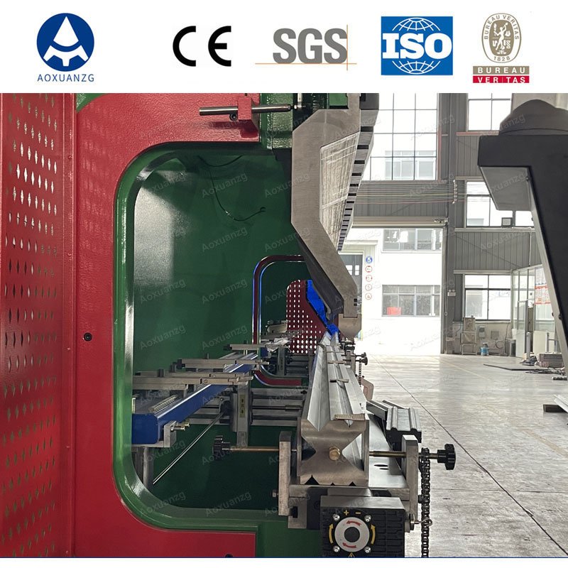 WC67K-2X800T5000MM Ten meters Conical Tandem Nc Press Brake Machine Hydraulic For Light Pole Flag Rod Production