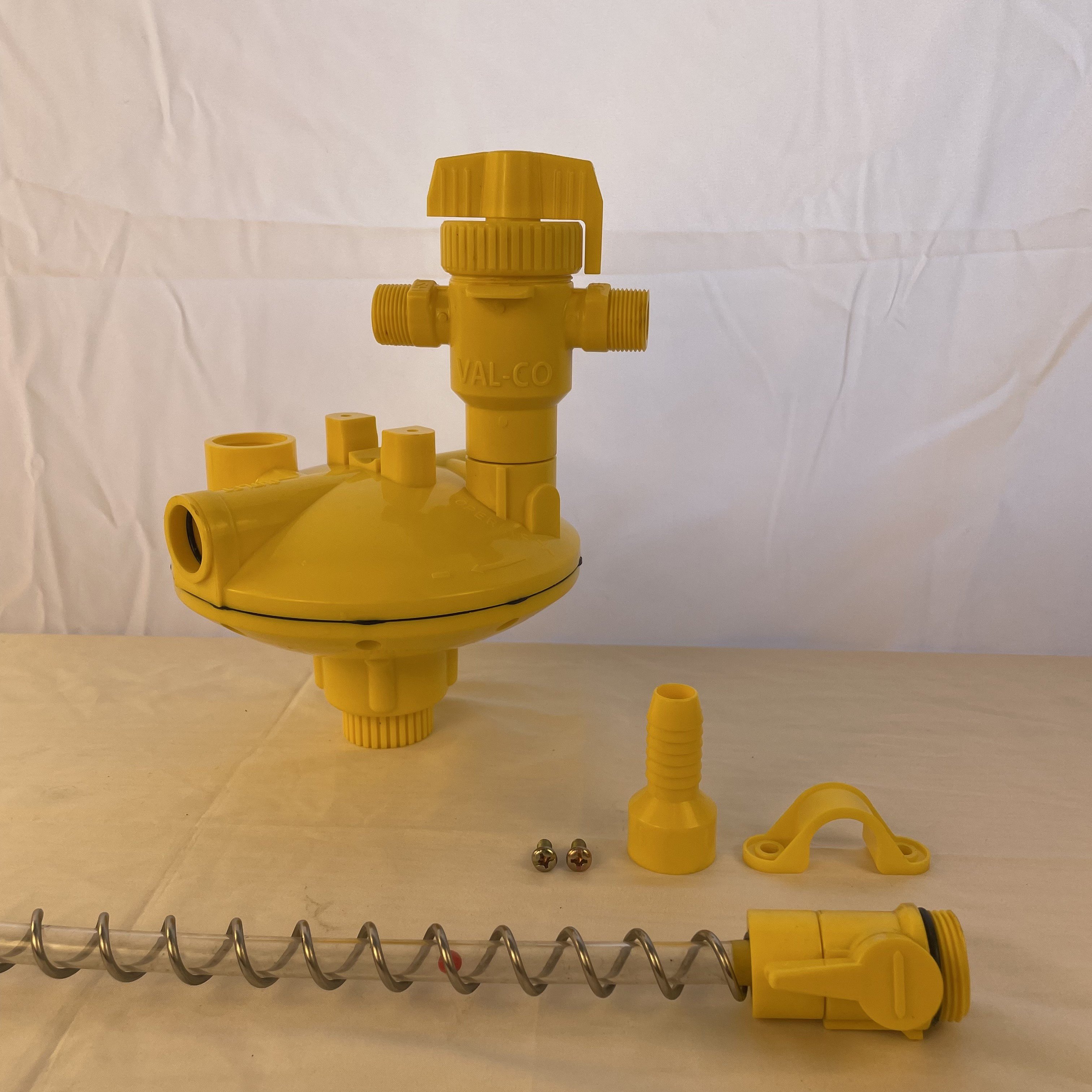 YYB LML 70 Poultry Farm Equipment Chicken Pressure Regulator Automatic Water Drinking System