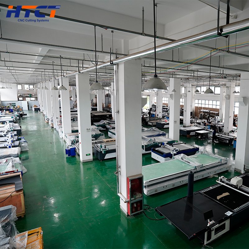 Auto Cutter Feed Cloth Sewing Table for Cutting Socks Fabric Panel Cutting Machine