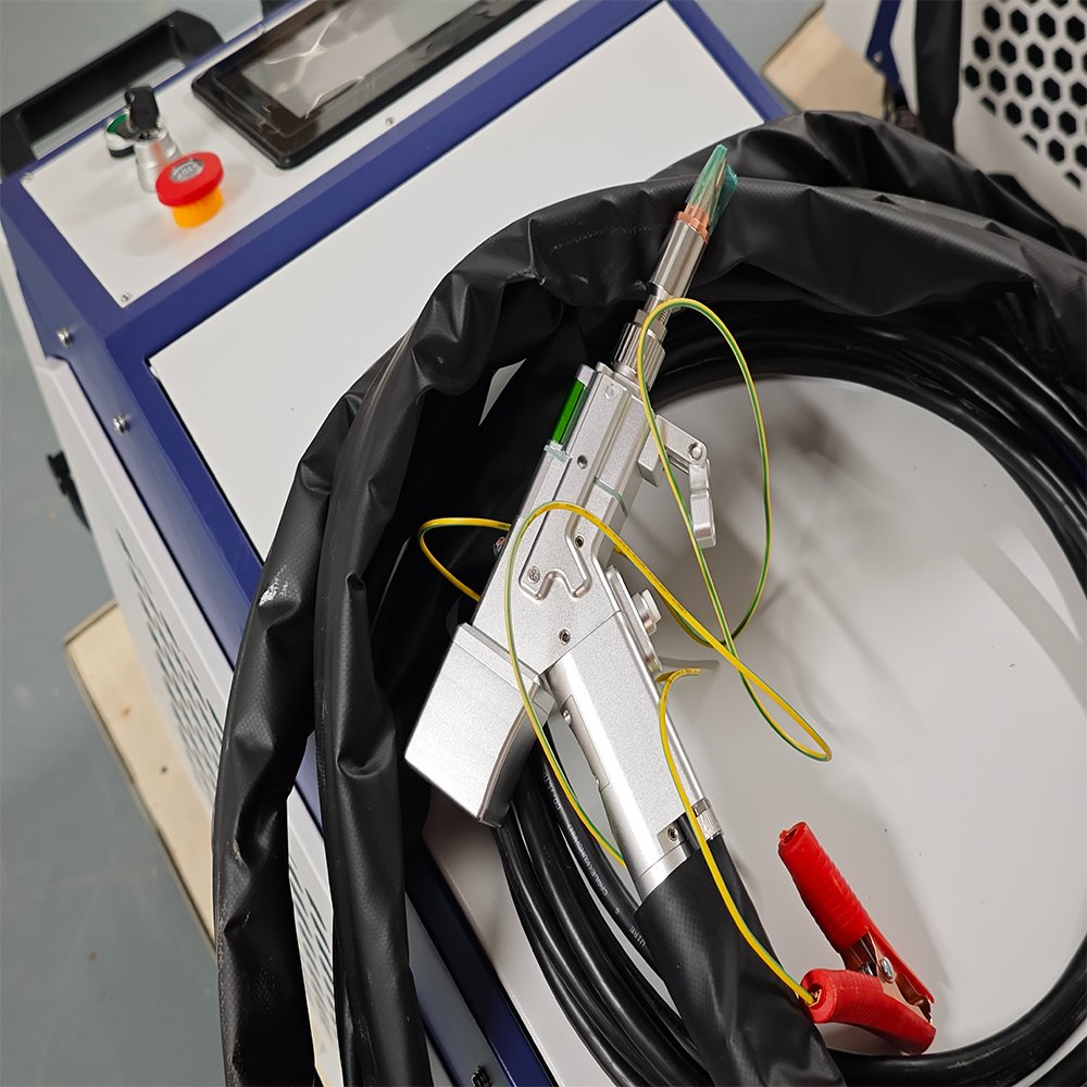 2024 New Efficient 5 in 1 Laser Cleaning Welding Cutting Machine Little Body Blue and Withe