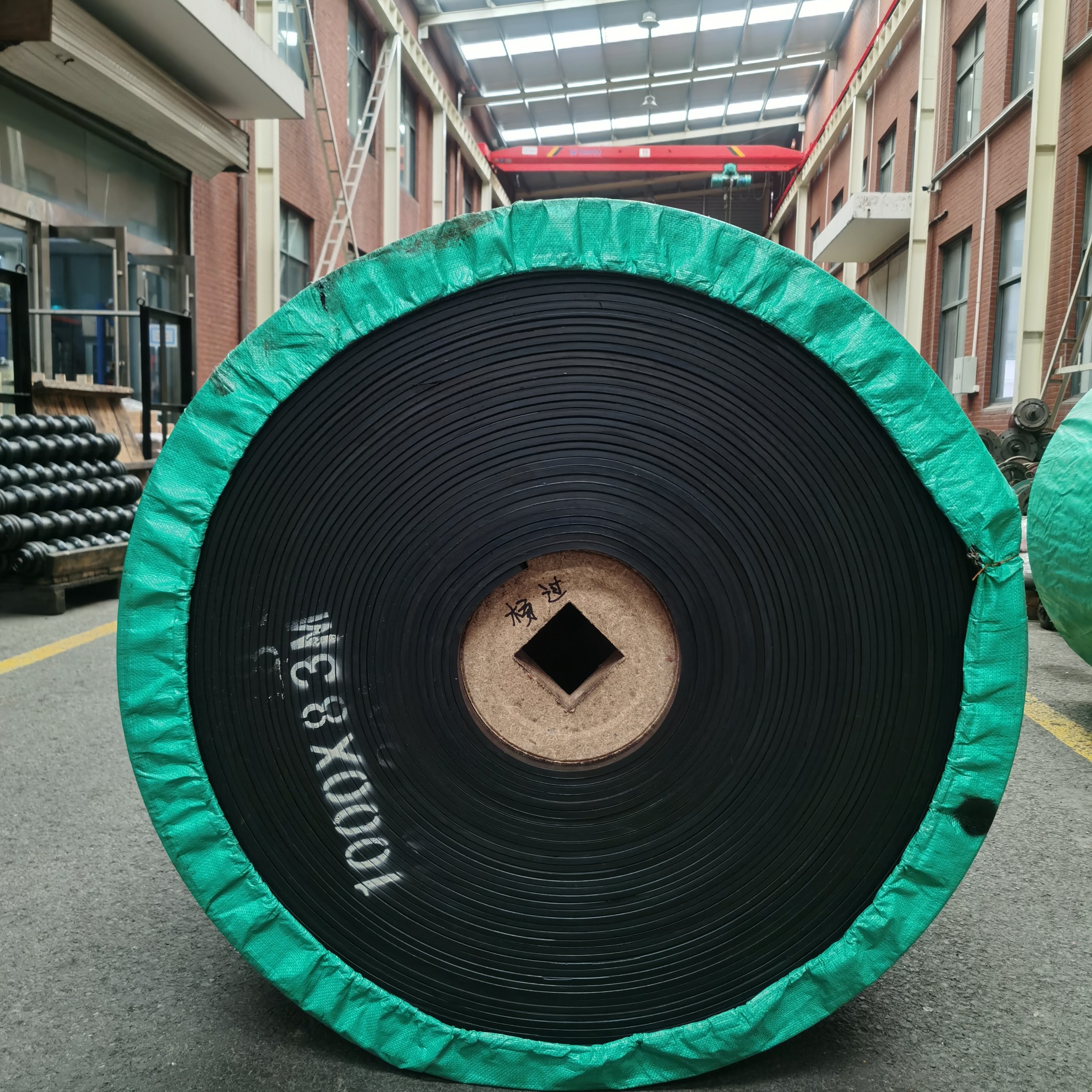 Rubber conveyor belt used in mining industry transportation
