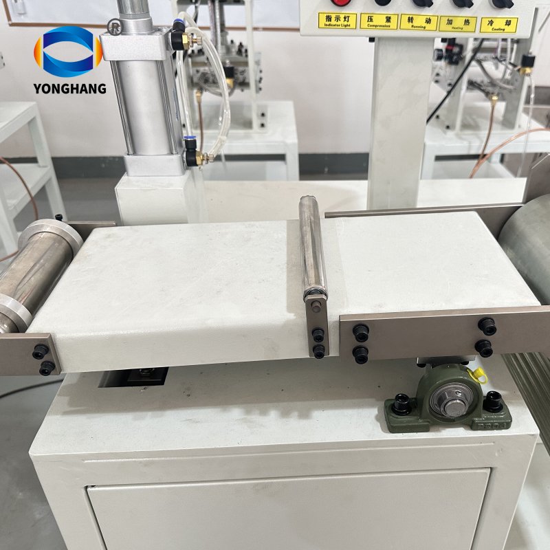 Manufacturers timing belt coating machine with PU timing belt affix pu rubber felt sponge Super Grip coated