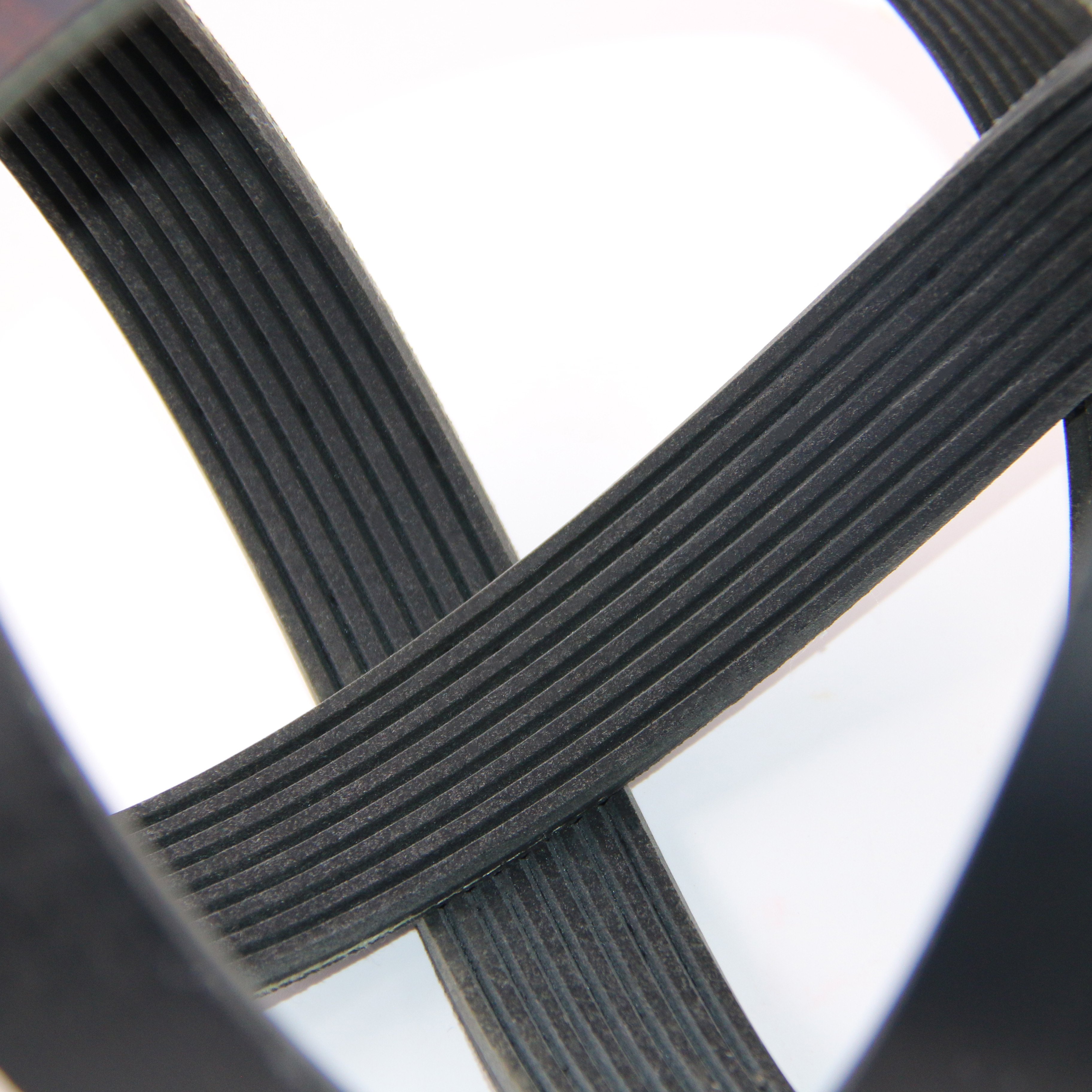 Rubber Transmission Belt Poly V Ribbed Belt supply OEM 8PK1365 for car