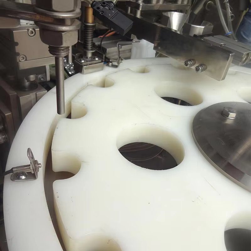 Non Standard Liquid Filling Production Line Pack Equipment Vials Small Bottles Filling and Capping Machine