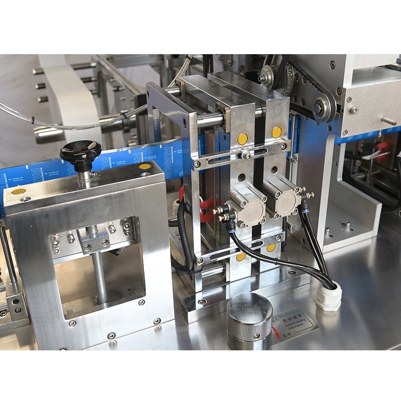 Automatic High-Grade First Class Airline Wet Wipe Production And Making Machine