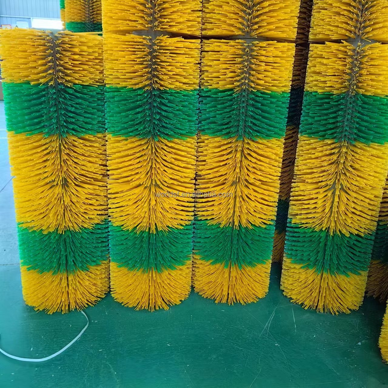 Farm Equipment Cow Brush Cow Scratching Brush Massage Cow Brush