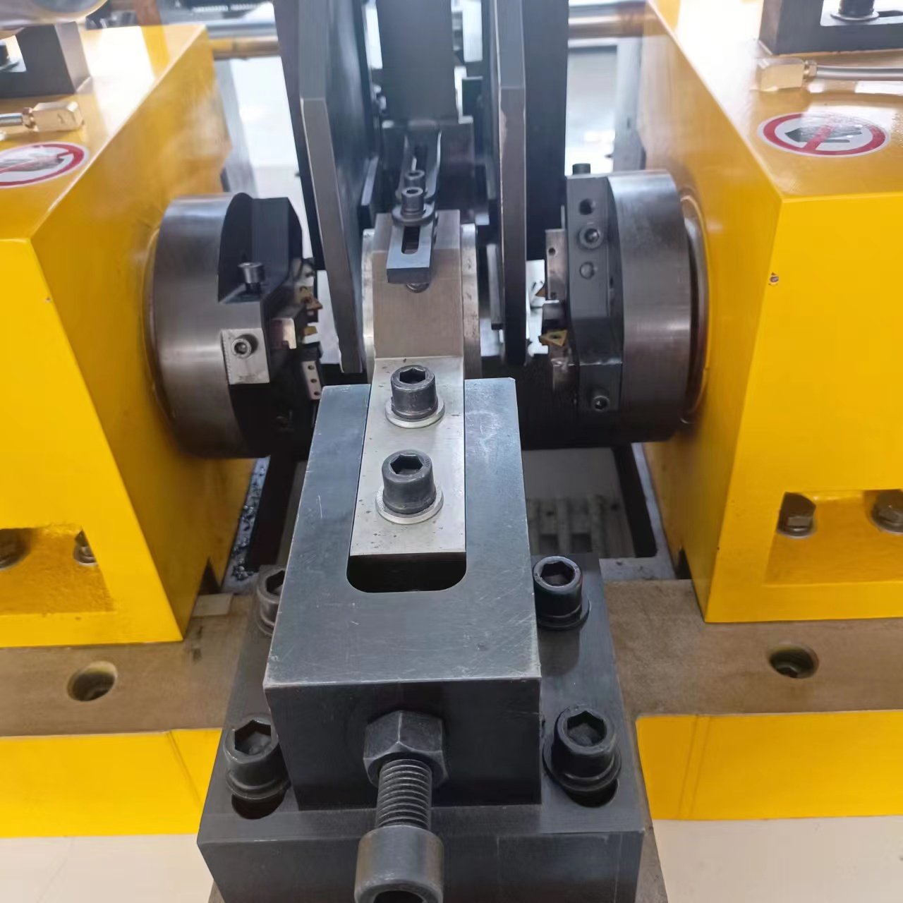 Factory Supply Double Head Chamfering Machine For Steel Rod Bar for 30 45 Degree
