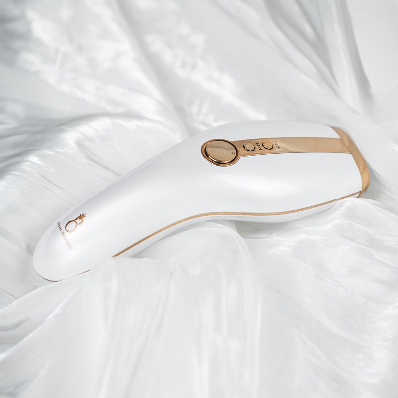 Portable IPL Hair Removal Machine Becot Beaute Sapphire Cooling Bodi Hair Removal Device Woman Hair Removal Equipment