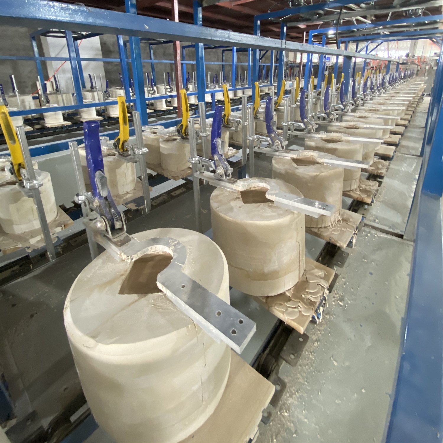 High Pressure Ceramic Making Machinery Auto Slip Casting Production Line for Ceramic Dinnerware