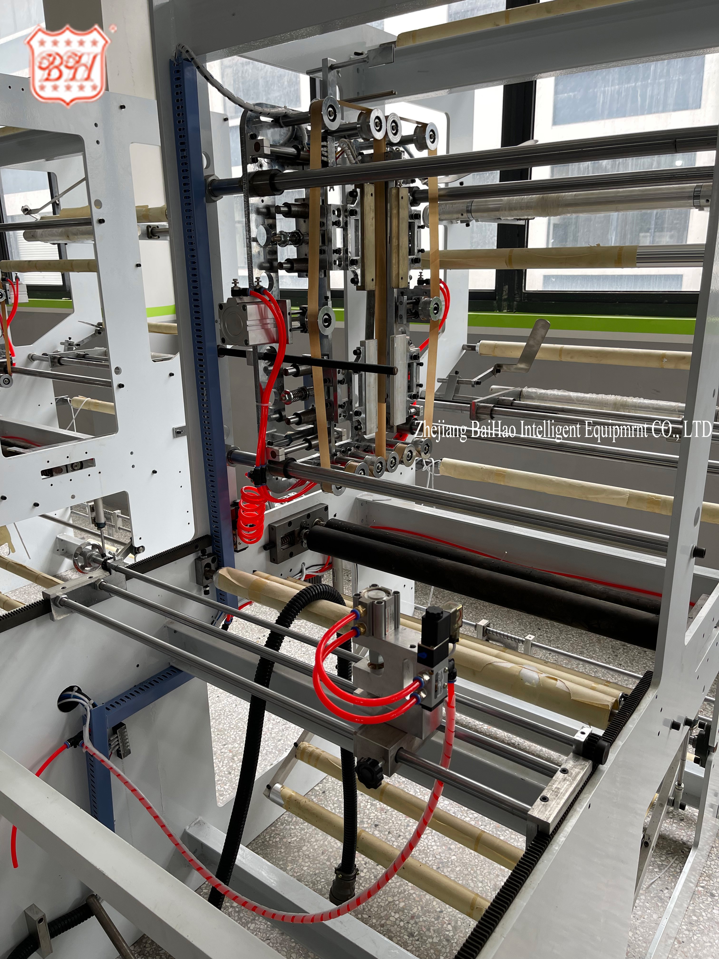 Automatic Zip Lock Bag Production Line Zipper Poly Bag Machine Ldpe Plastic Zipper Freezer Bag Making Machine