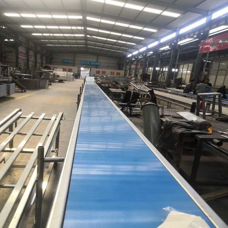 Smooth Stainless Steel Assembly Line Conveyor Belt for the Food Industry and Metal Conveyance