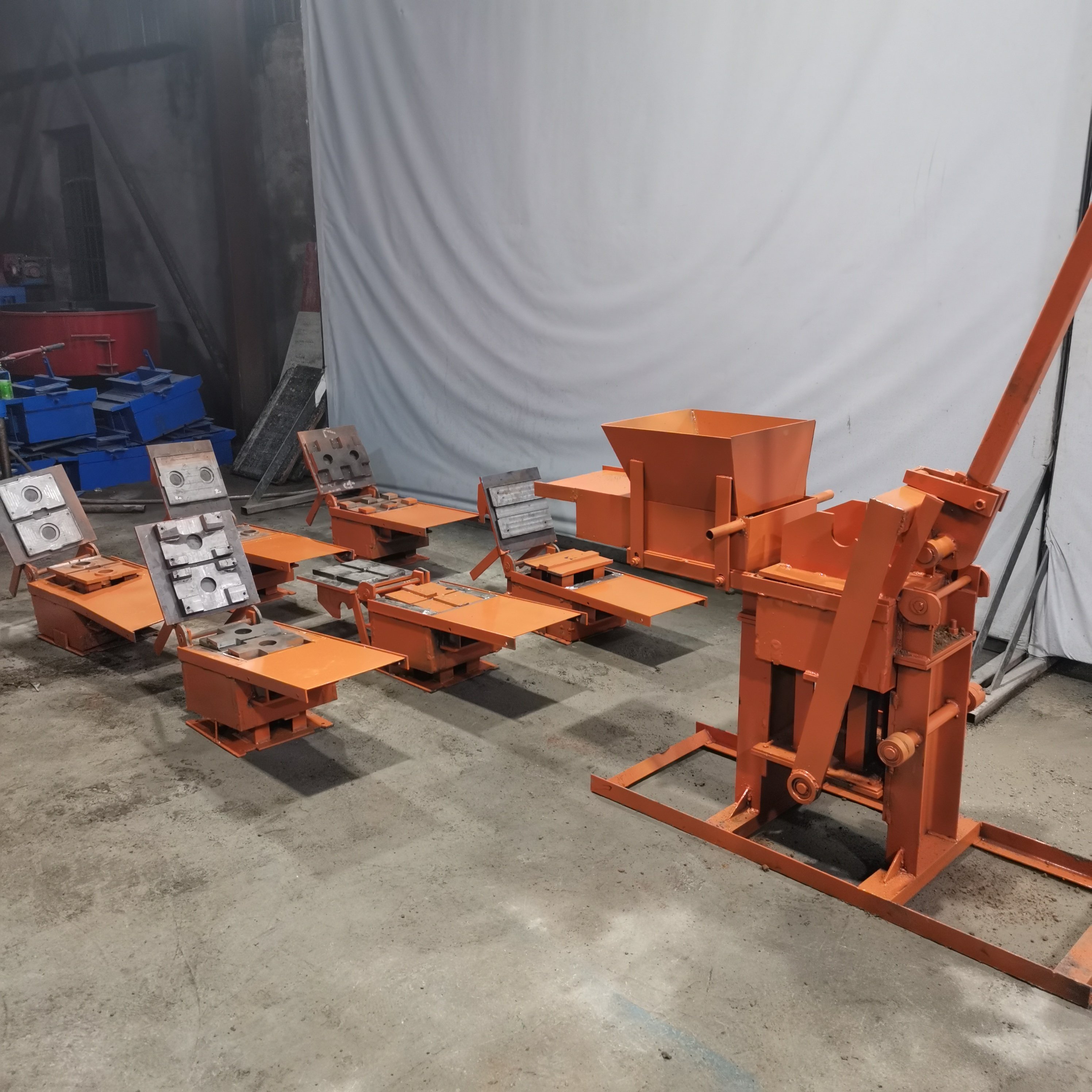 Wholesale Sale Lightweight Brick Making Machines Cement Brick Making Machines Small Building Materials Equipment