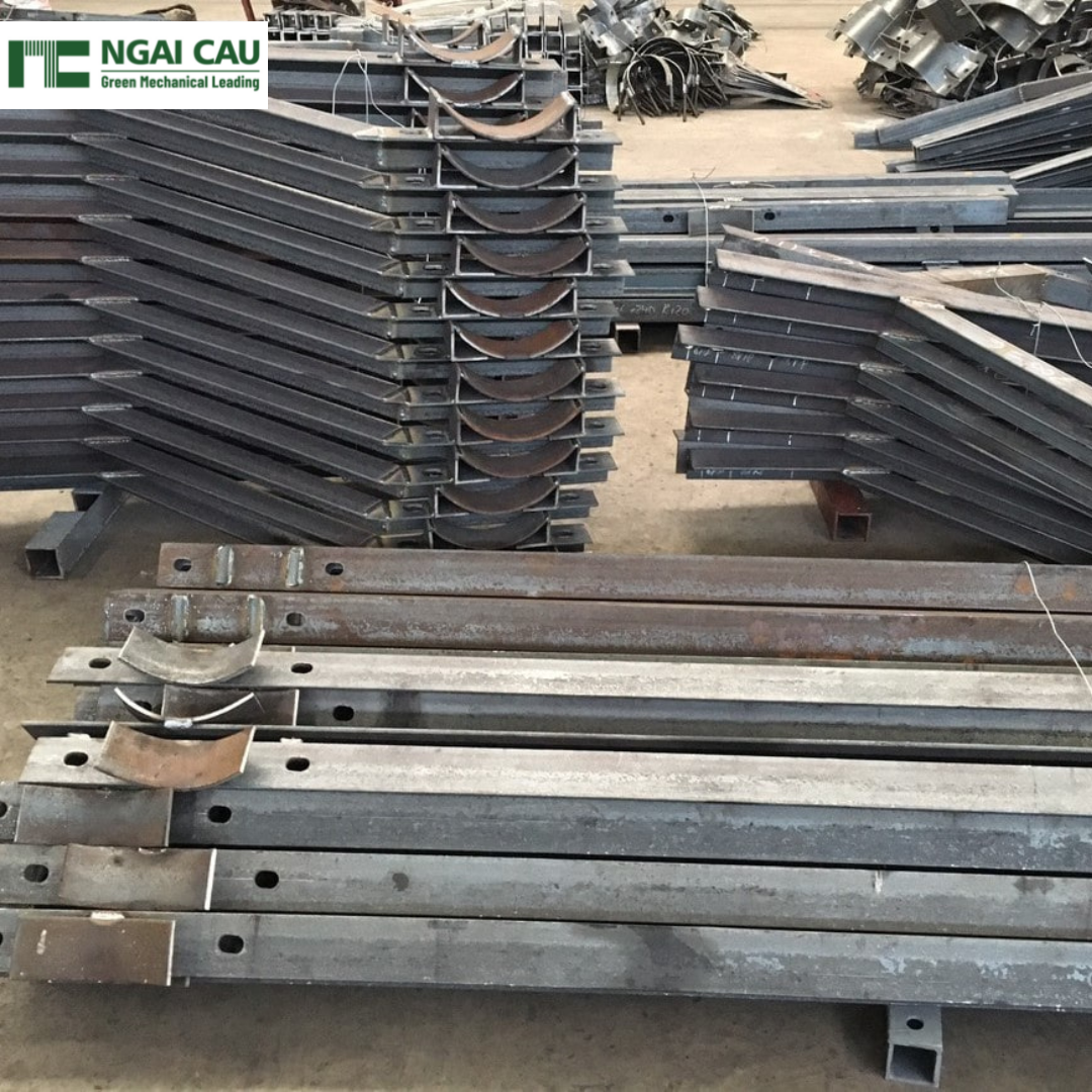 Power Tower Attached Accessories: Corrosion-Resistant Cross Arm Exported From Viet Nam Mechanical Factory