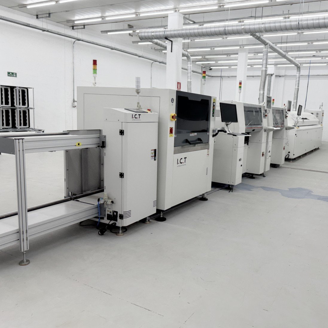 SMT Assembly Machine Solar Panel Production Line Automatic TV Assembly Line Equipment for PCB