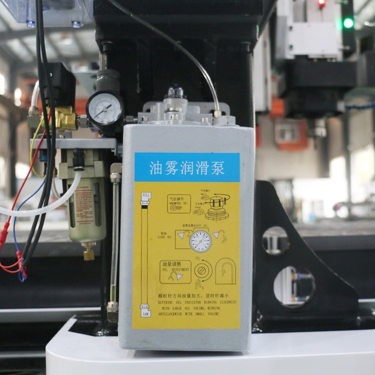 Hot Seller Woodworking Cnc 1325 with 9kw Spindle Servo Motor CNC Router for Furniture Industry Nesting Cnc Router