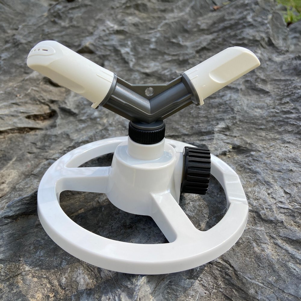 2 Arms Rotating Sprinkler With Circle Base Sprinkler Irrigation System Garden Sprinklers Gardening Tools