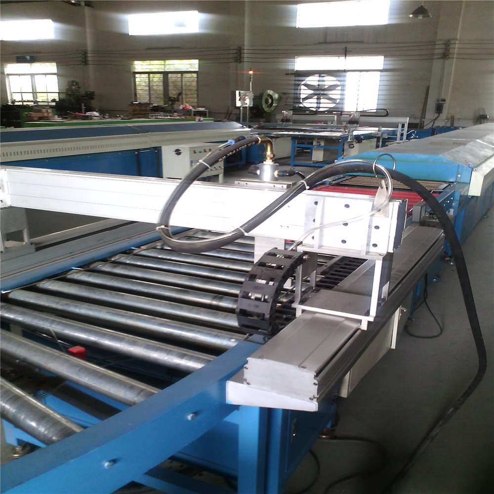 Automatic High-output Auto Footpad Assembly Line Is Used to Make 3D Multi-color Anti-skid and Waterproof Cushion