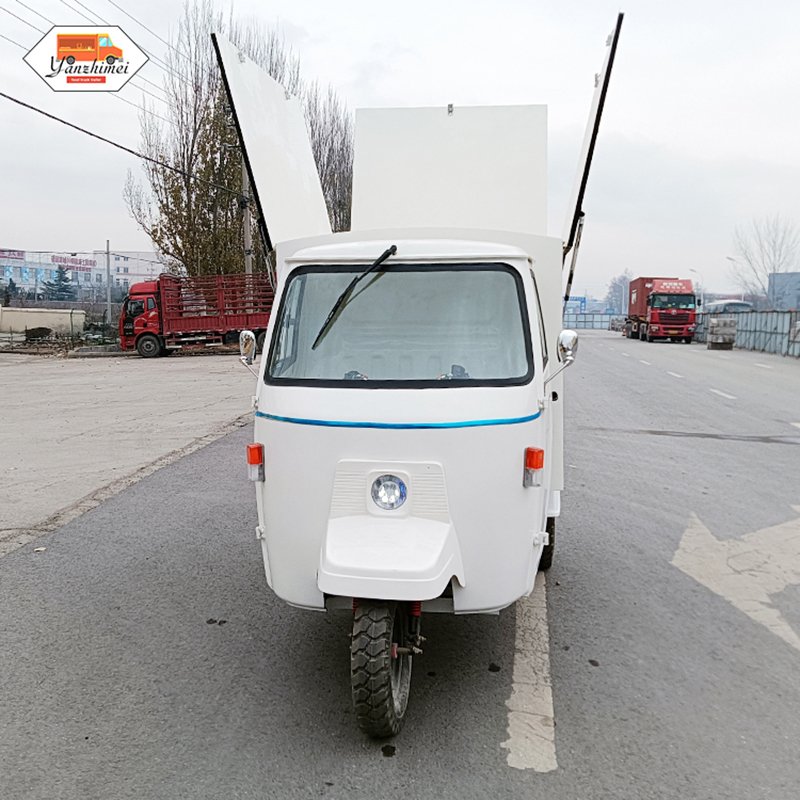 Fast Food Tricycle Electric Catering Cart Hot Dog Ice Cream Cookies Pizza Piaggio Mobile Snack Truck for Sale