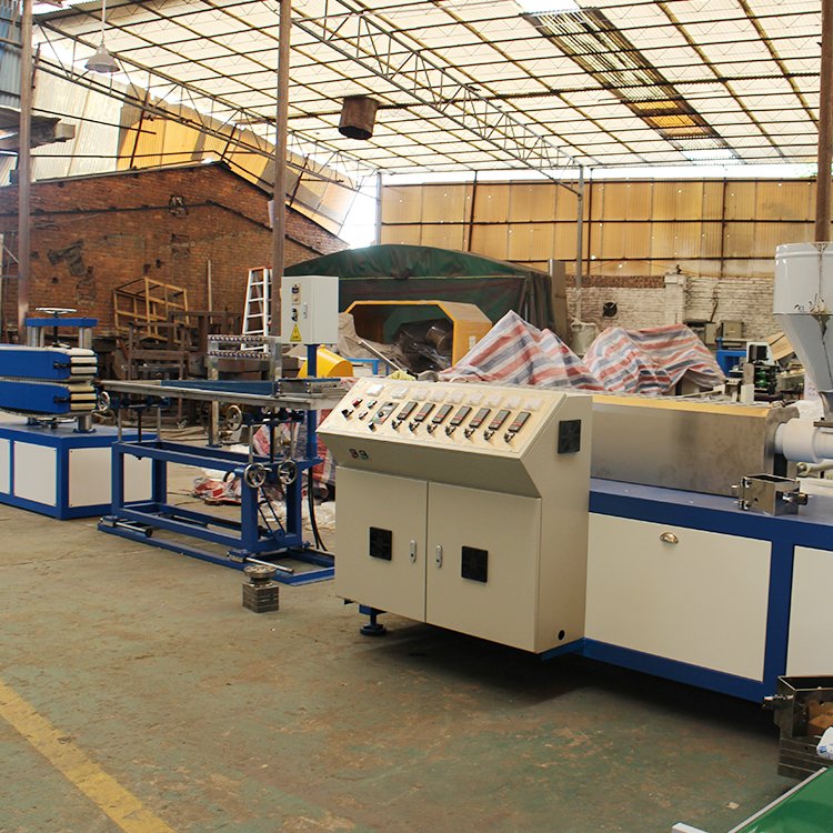 Strong Plasticizing Ability Multiple Directions Can Operated 18.5-22Kw Transmission Power Isolation Belt Extruder