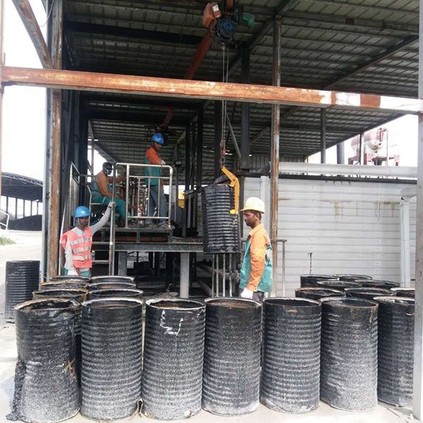 Automatic Spring Doors Continuous Production Barrels Bitumen Melting Equipment for Road Construction