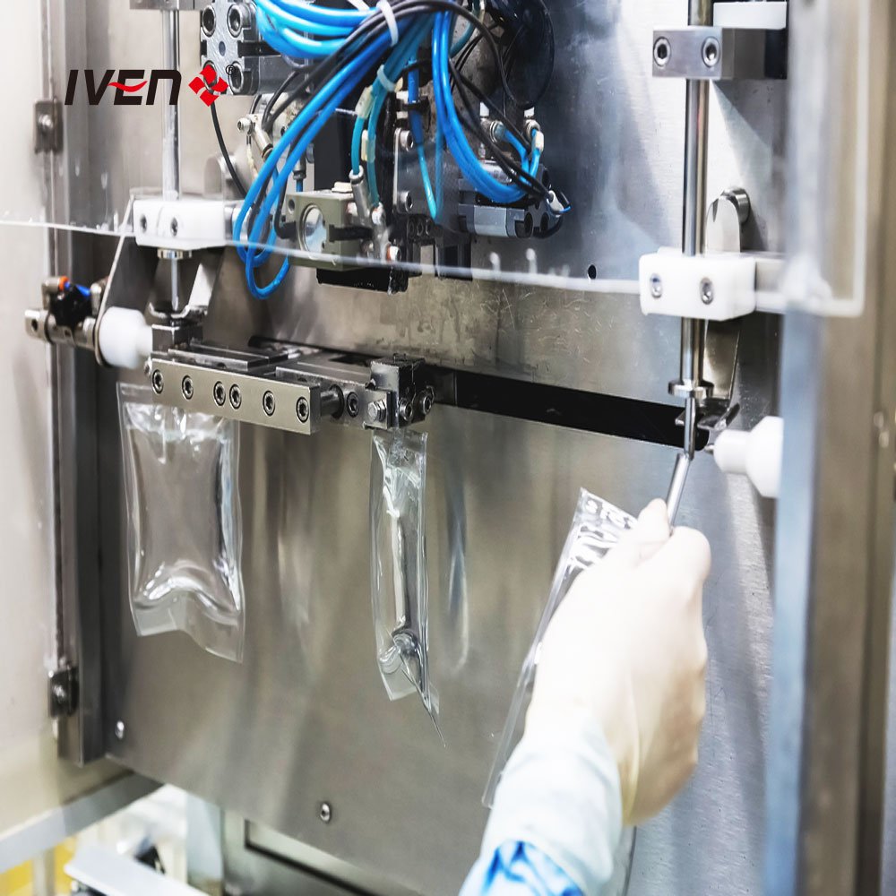 500ml LVP Normal Saline IV Solution Making Plant IV Infusion Production Line IVF Machine