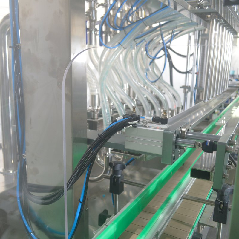Small Bottled Auto Filling and Sealing Machine Production Line for Cosmetics