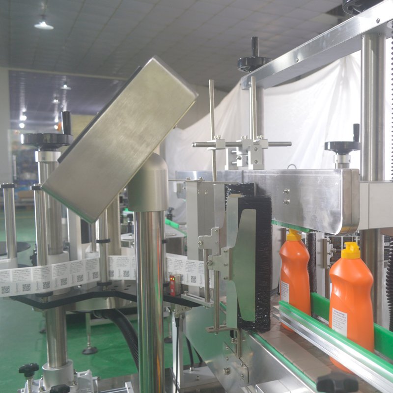 Small Bottled Auto Filling and Sealing Machine Production Line for Cosmetics