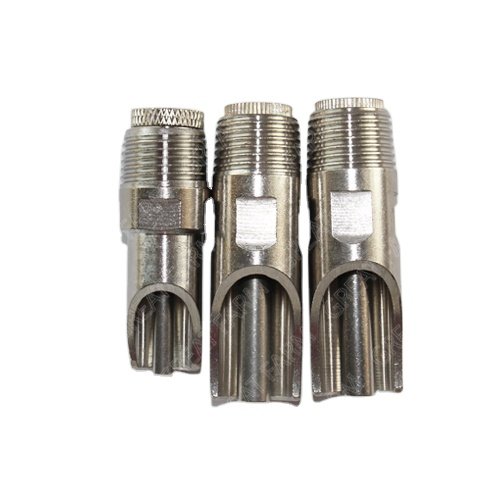2025 Chart-topping Pig Farming Equipment Adjustable Automation Pig Water Nipple Drinker for Pig